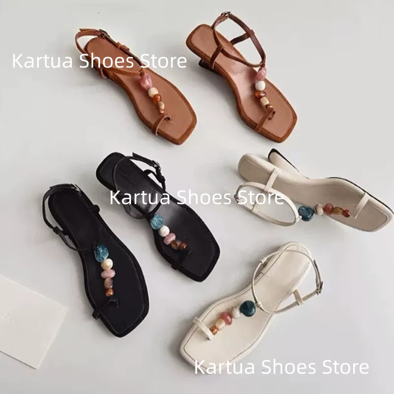 Thong Flat Sandal - 여성용 블랙 스웨이드 컬러풀 비즈 장식