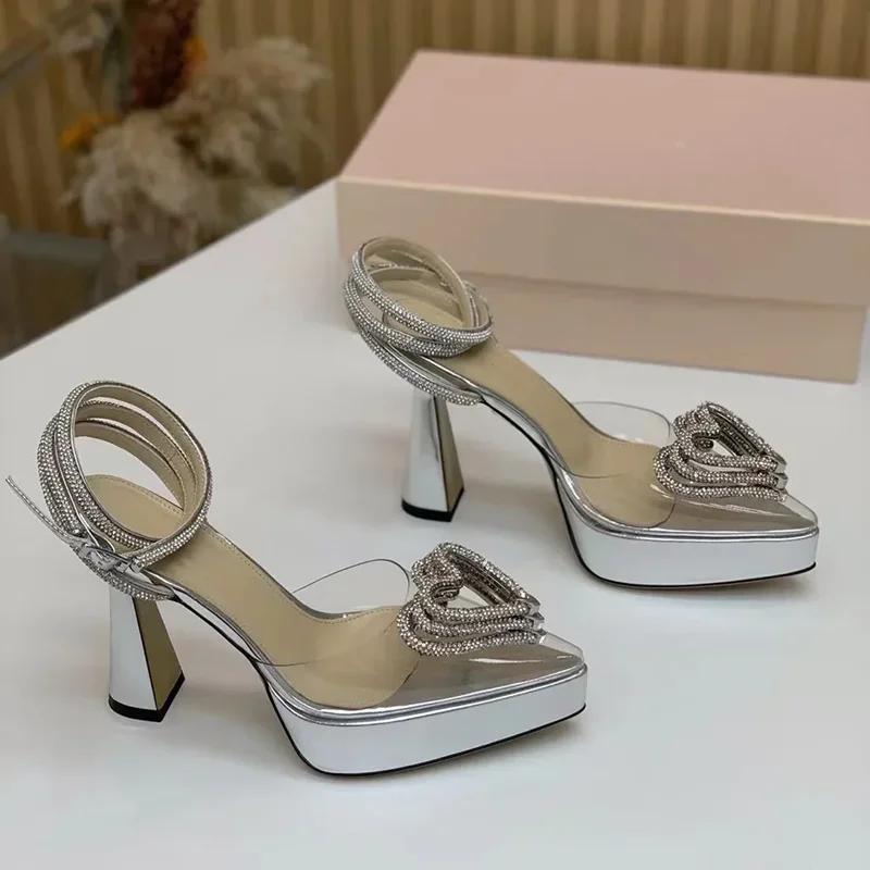 플랫폼 크리스탈 사랑 장식 샌들 섹시한 지적 발가락 얇 - Metallic Heel Sandal 리뷰 및 가격